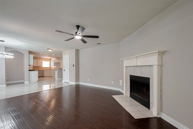 Photo - 1523 Brook Grove Dr