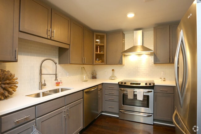 1BR,1BA,- 546 SF - Kitchen