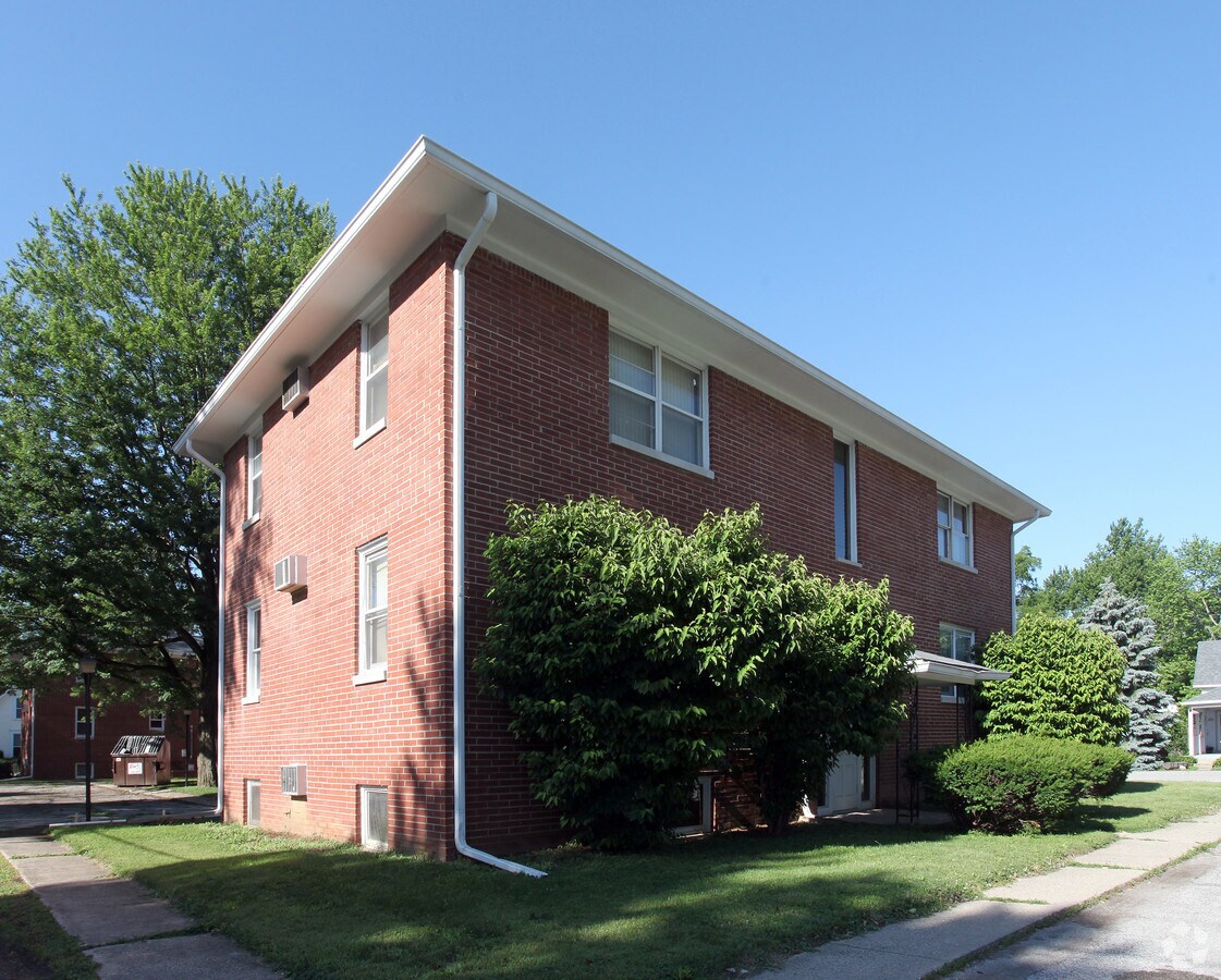 Photo - Wayburn Court Apartments
