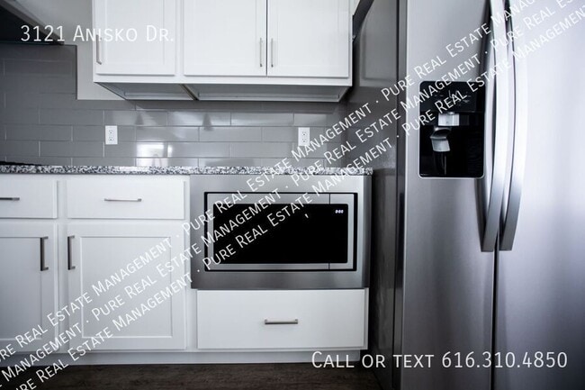 3121 Anisko Dr