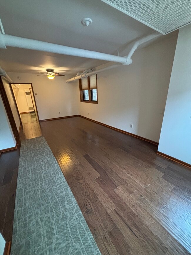 Office or Dining Area - 2318 W Diversey Ave Unit Garden Apt