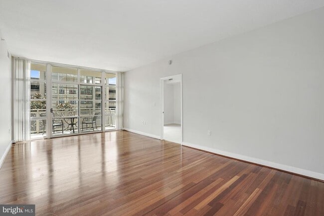 Photo - 157 Fleet St Unit 303