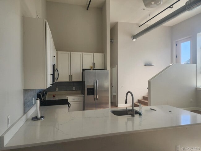Building Photo - 17 Anya Ct Unit 301 Rental