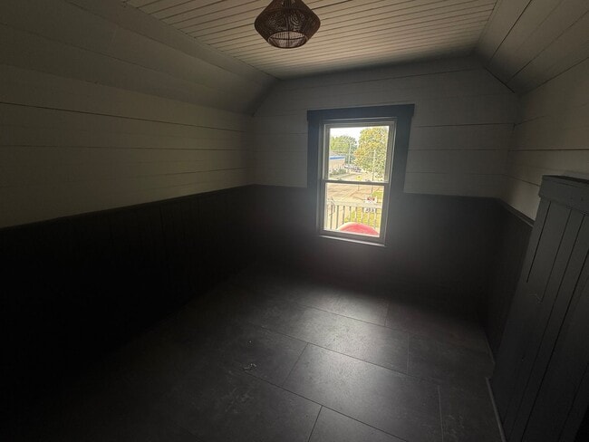 Photo - 107 Messer St Unit 3