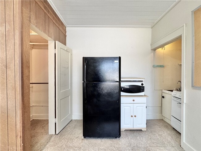 645 W Dickson St Unit 10