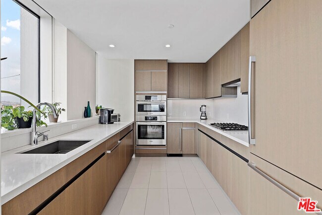 Photo - 889 Francisco St Unit 2506