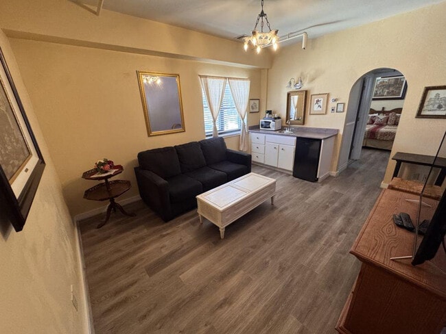 Photo - 300 Main St Unidad ID1265985P