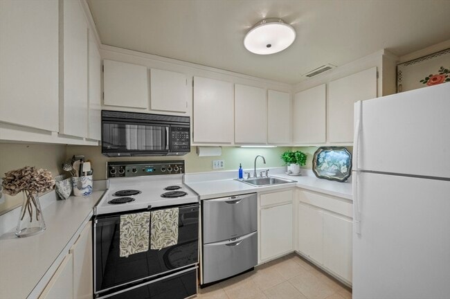 Photo - 9 Skinners Path Unit 9