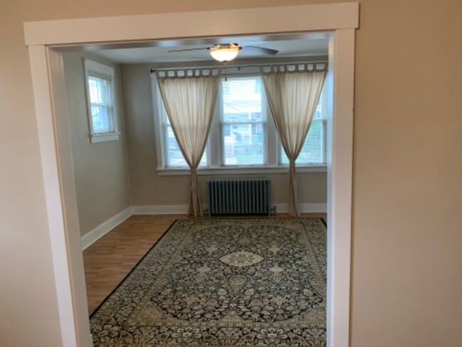 Photo - 313 311 Augusta St Unit Lower