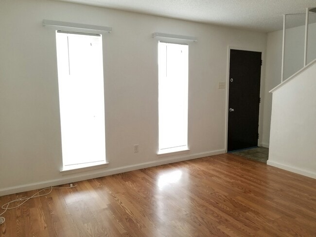 Photo - 1912 Nolen Ct