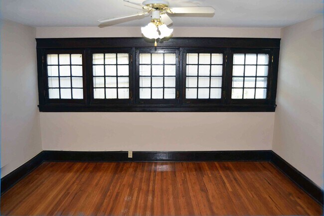 Photo - 2217 Belmont Blvd Unidad 2A