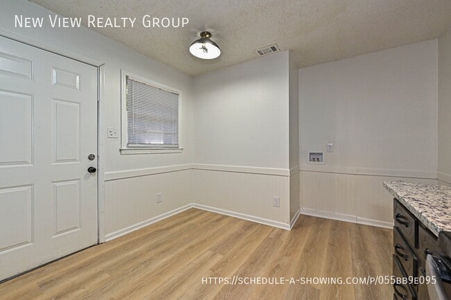 162 American Ave NE Unit 1