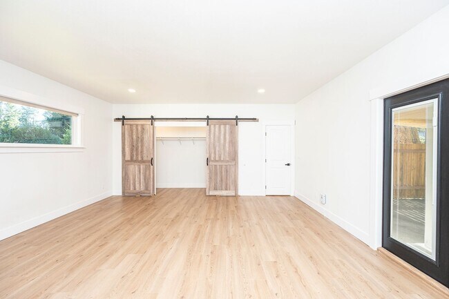 Photo - Lakewood Rambler 3 bedroom + Bonus