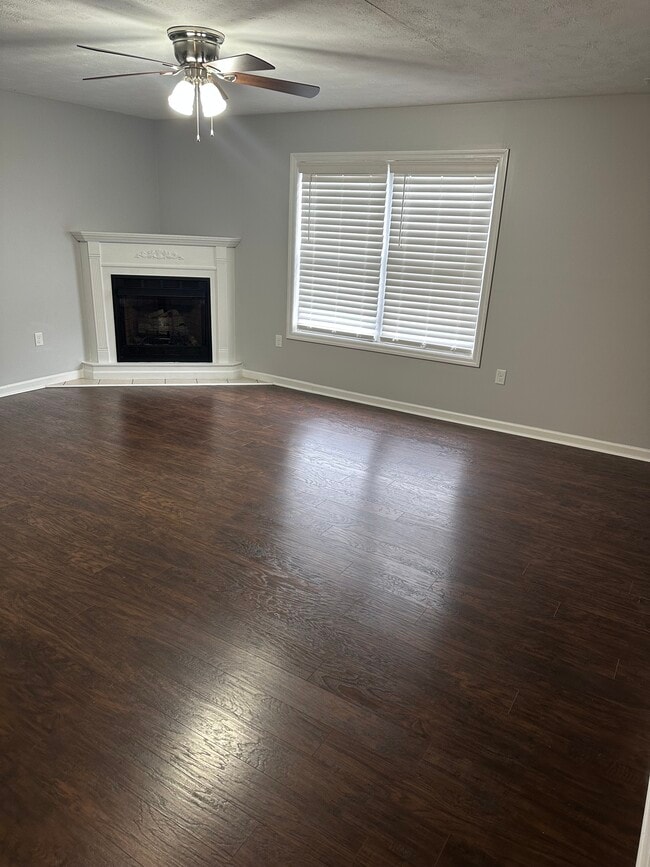 Photo - 113 Rystan Pl