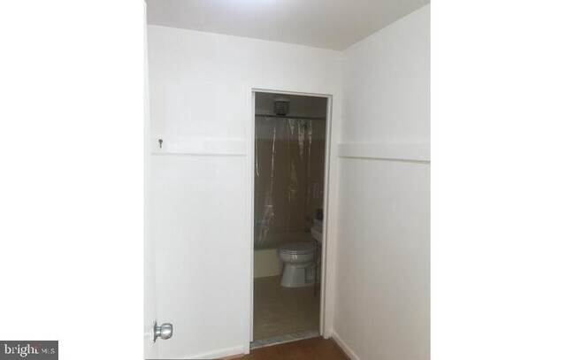 10201 Grosvenor Pl Unidad 1123