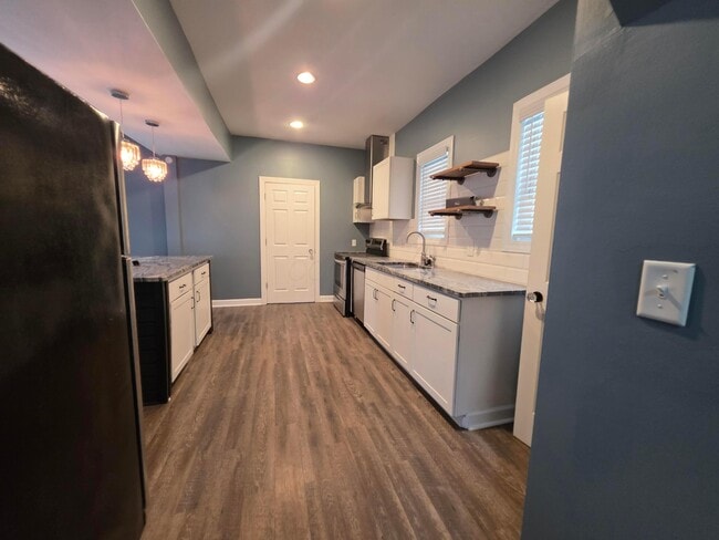 Photo - 297 Johnson St