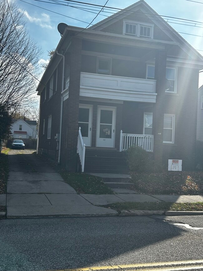 Photo - 533 E 28th St Unit 533 2nd fl