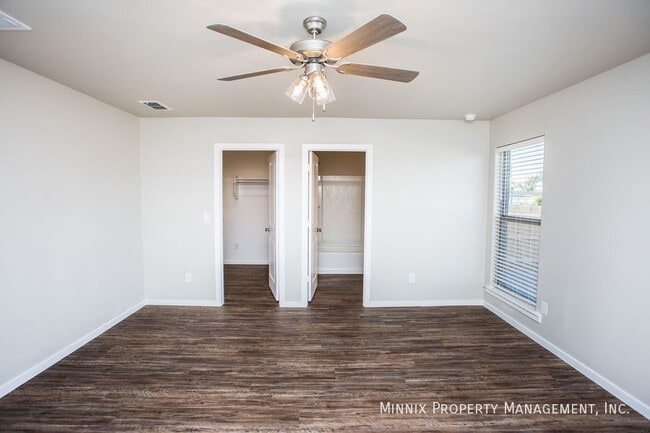 2113 N. Ave. L-