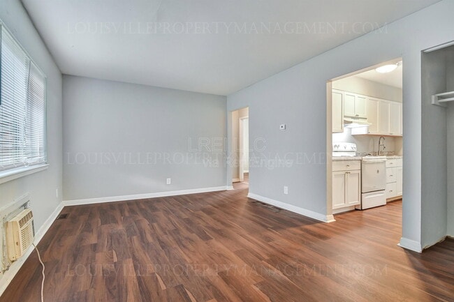 Photo - 2425 Lindsay Ave Unit 1