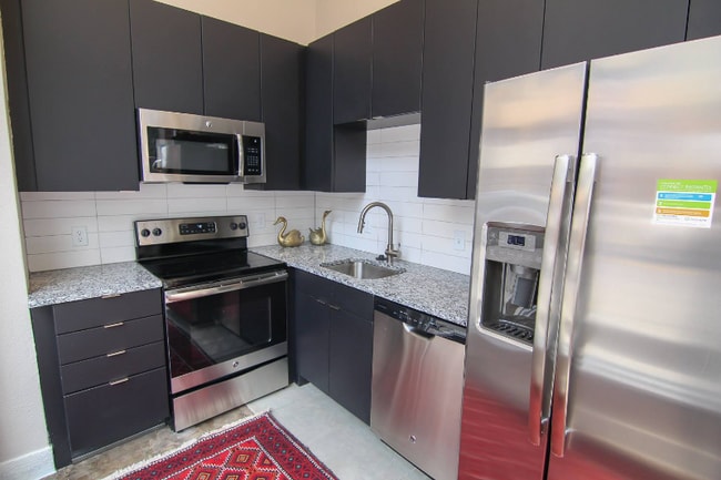 Photo - 121 12th St Unidad 120