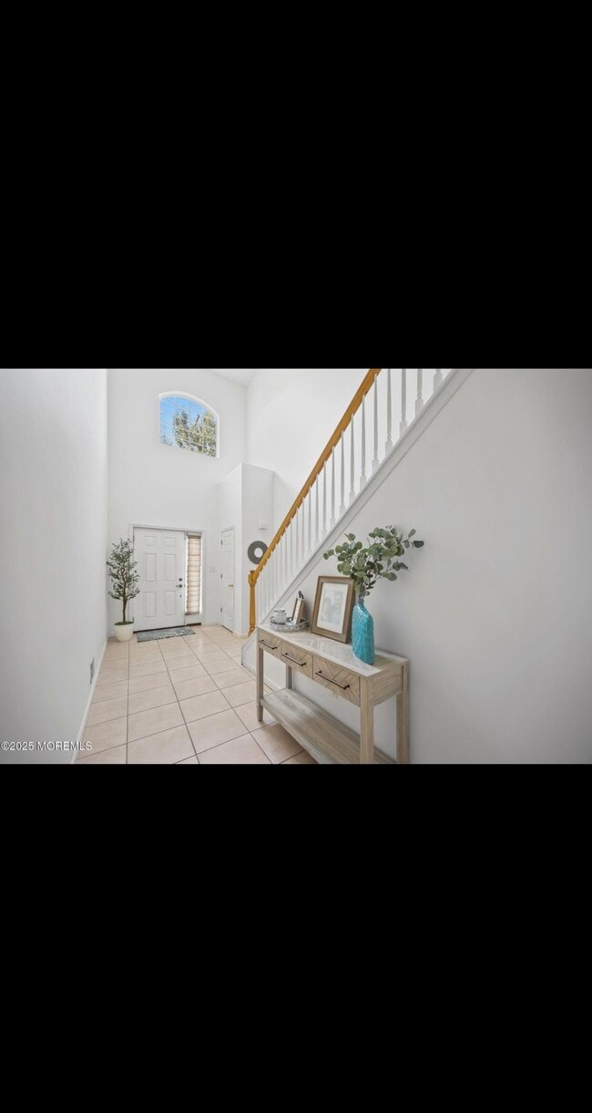 Photo - 100 Pine St
