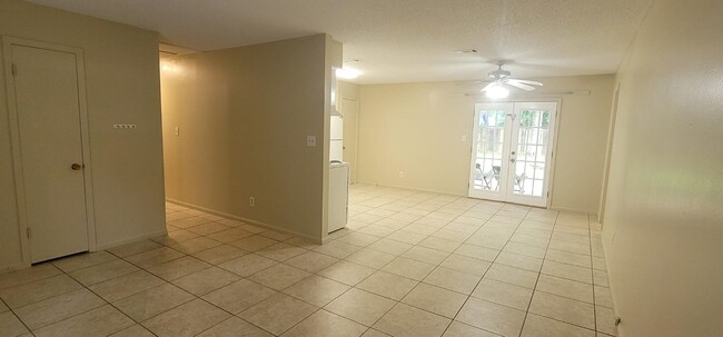 Photo - 8812 Pembroke Ct N