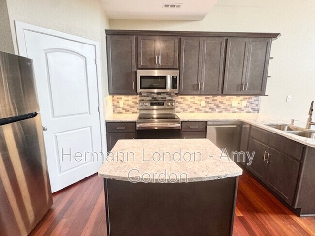 Photo - 200 S Kirkwood Rd Unidad 323