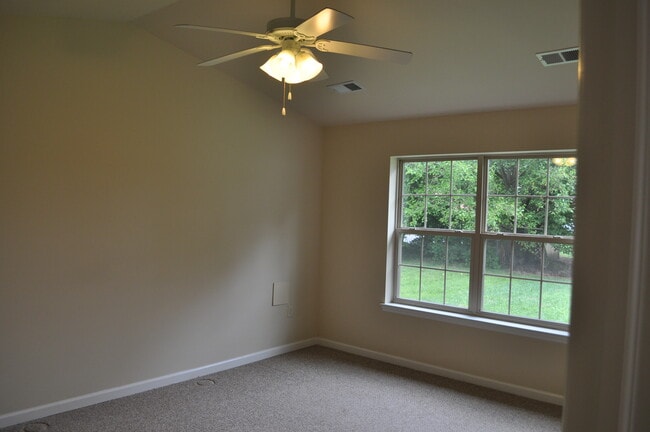 Photo - 13930 Maugansville Rd