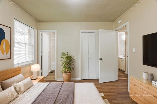 Photo - 713 Kingman Rd