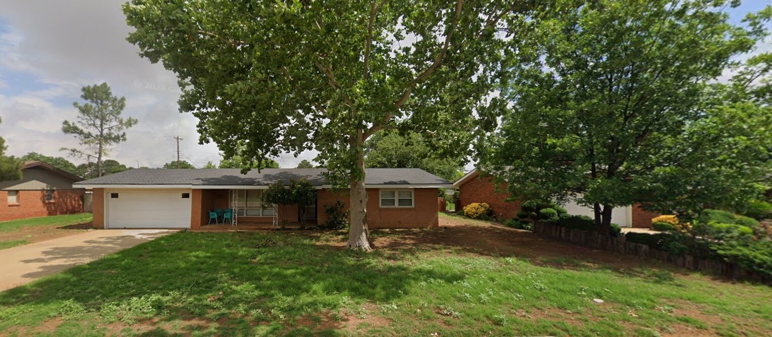 Photo - 1707 Gillham Dr