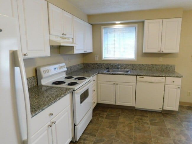 Photo - salk01* Unit 145