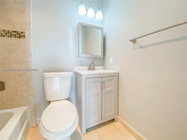 Photo - 4050 NE 12th Terrace Unit 14-1