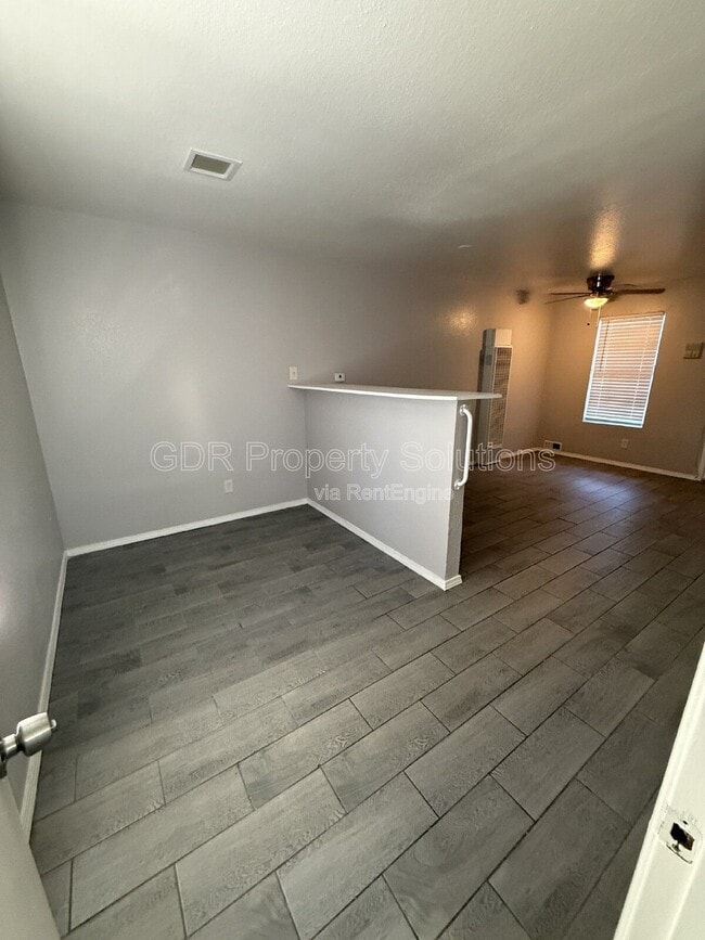 Photo - 401 14th St NW Unidad 15