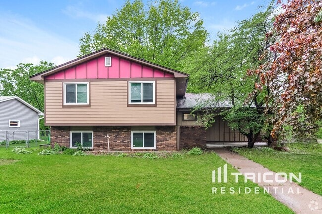 Building Photo - 6769 15th St Ct N Rental