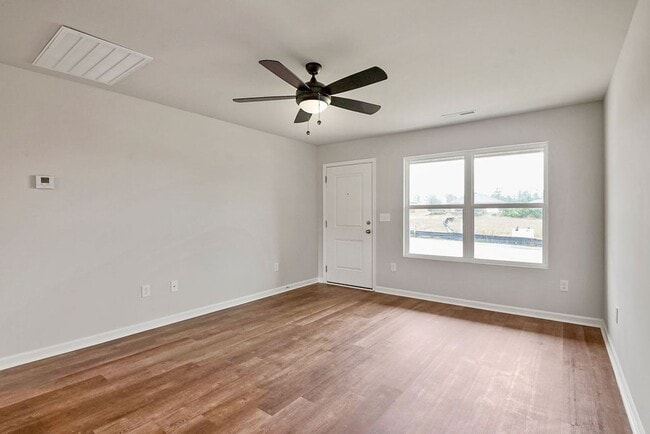 Photo - 817 Ashford Dr
