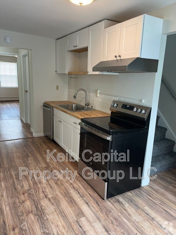 Building Photo - 25 Malta Ave Unit 3 Rental