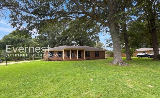 Building Photo - 6787 Pleasant Hill Rd