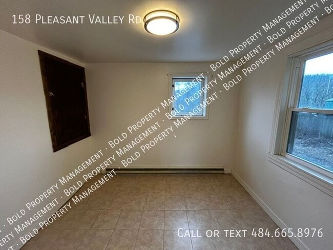 Photo - 158 Pleasant Valley Rd