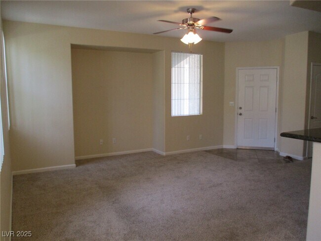 Photo - 10220 Penrith Ave Unidad 103