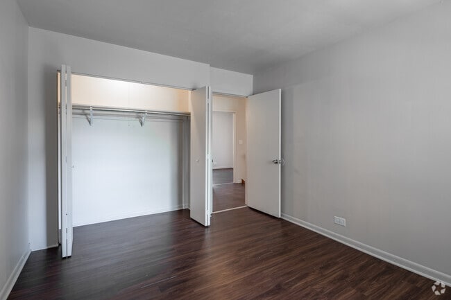 4BR, 1.5BA - 2,010SF