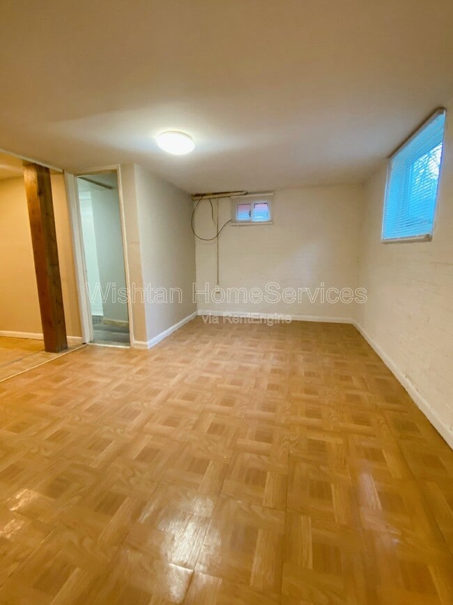 Photo - 236 W Washington St Unit 7