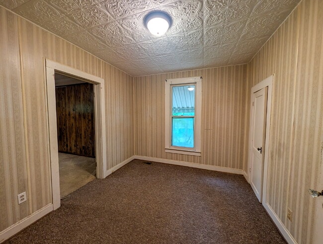 Photo - Welcome home to 315 Etheridge!