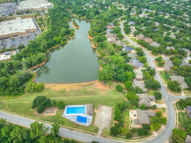 Photo - Spacious Home + East Edmond + 4 bedrooms