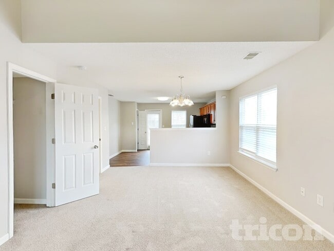 Photo - 104 Rampart St