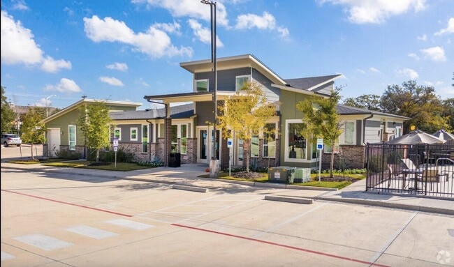 Building Photo - 104 Bettie Mae Wy