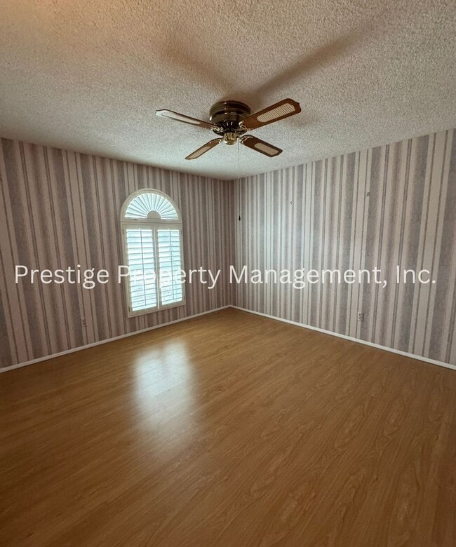 Photo - This 3/2 East Side Home Has It All AND more!