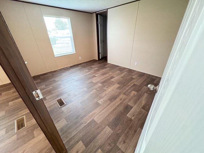 Photo - 200 N 28th St