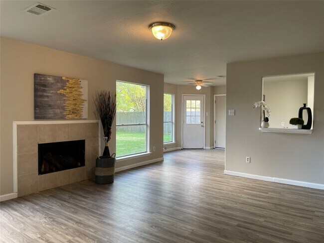 Photo - 6614 Amberfield Ln