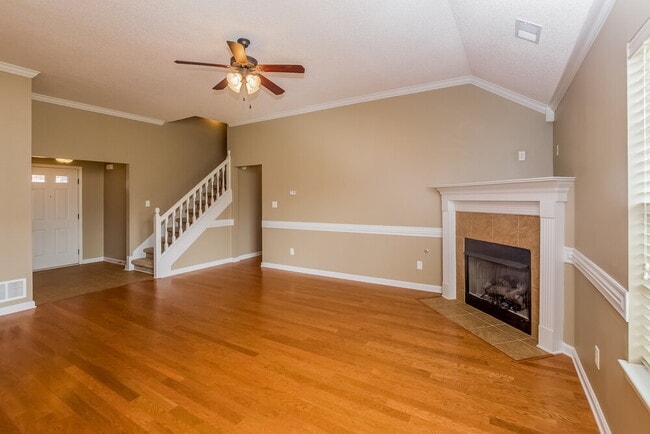 Photo - 8390 Pinnacle Dr