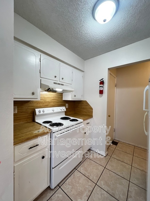 Photo - 2133 Kerria Ave Unit 4